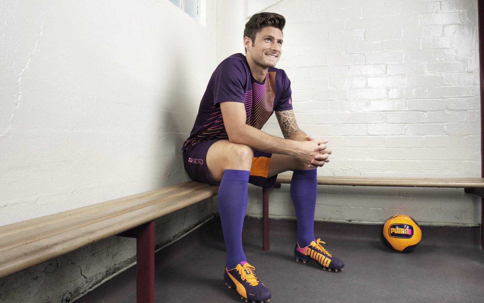 安菲尔德之夜，穆勒的统帅艺术与韩国鏖战利物浦的史诗对决